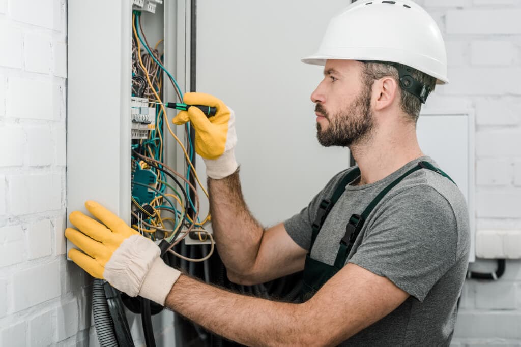 Die Vorteile eines Elektro Notdienstes in der Nähe bei plötzlichen Stromausfällen