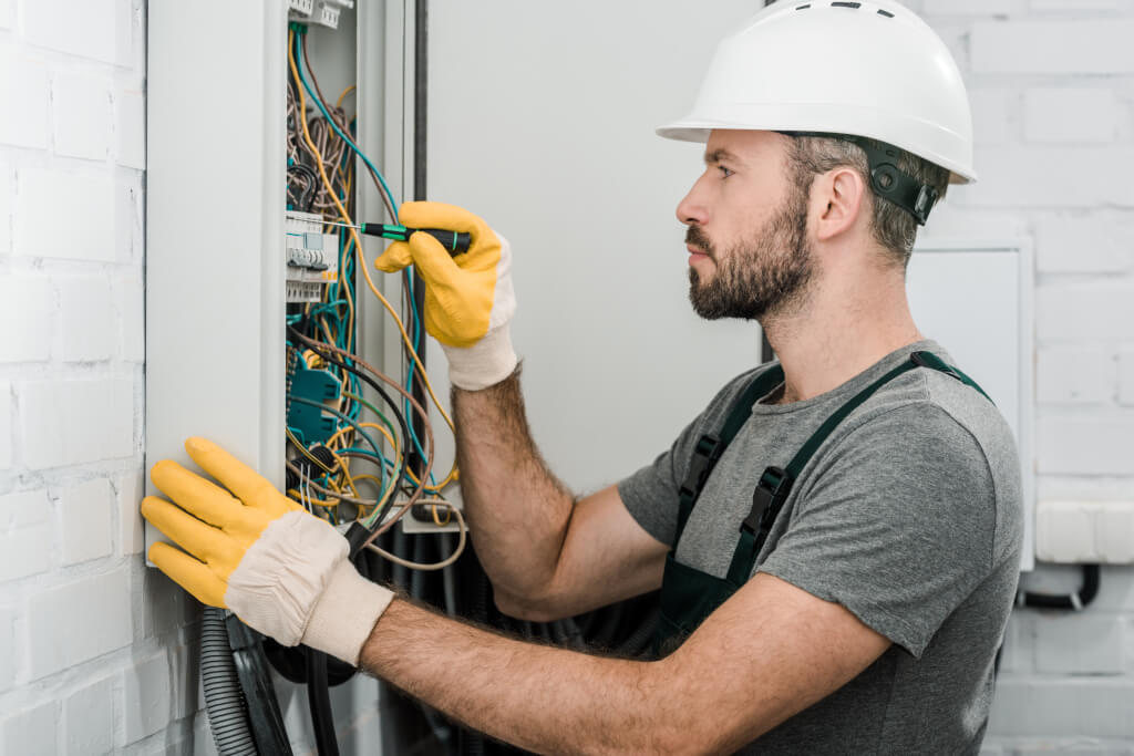 Die Vorteile eines Elektro Notdienstes in der Nähe bei plötzlichen Stromausfällen